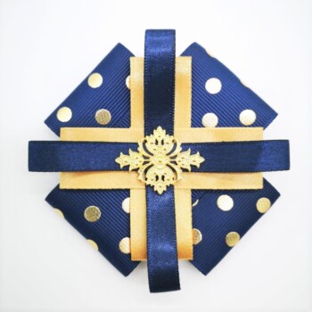 Brosa confectionata manual